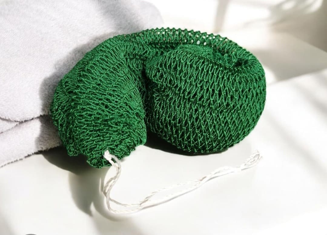 AFRICAN EXFOLIATING SPONGE