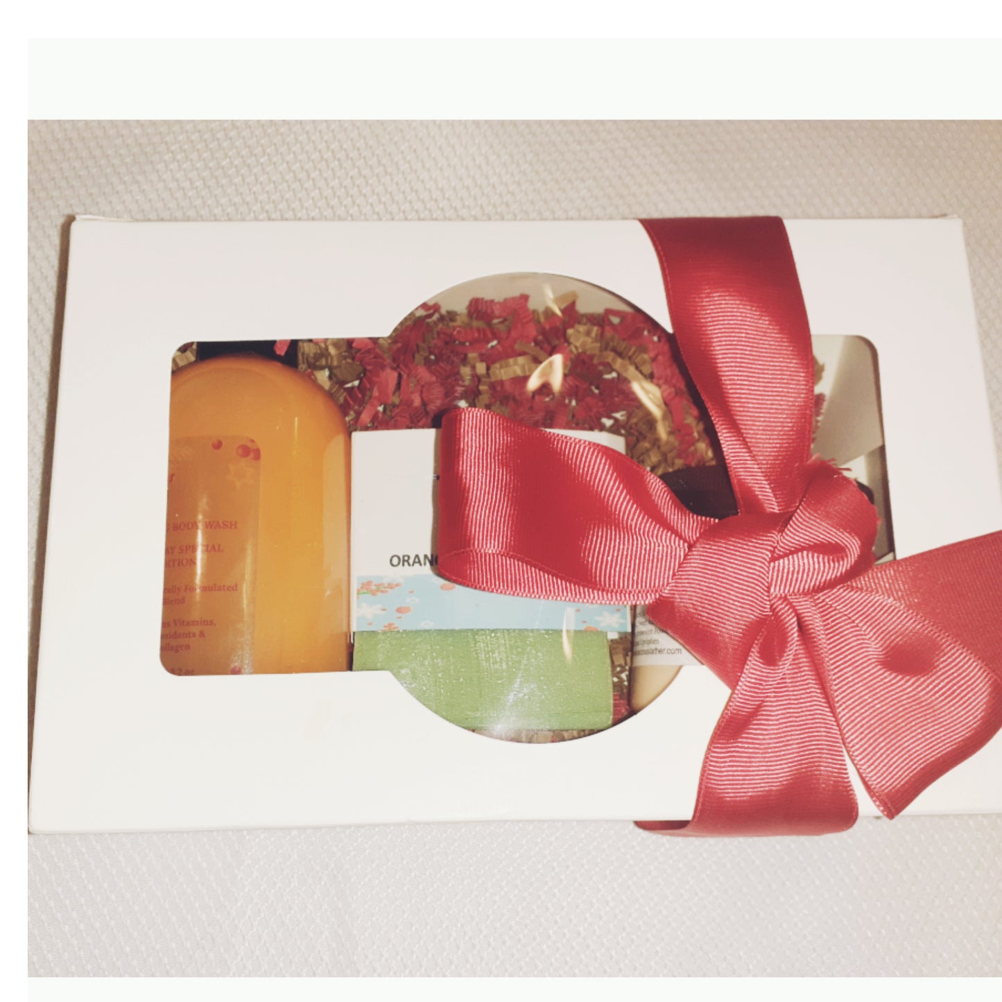 HOLIDAY EDITION GIFT BOX